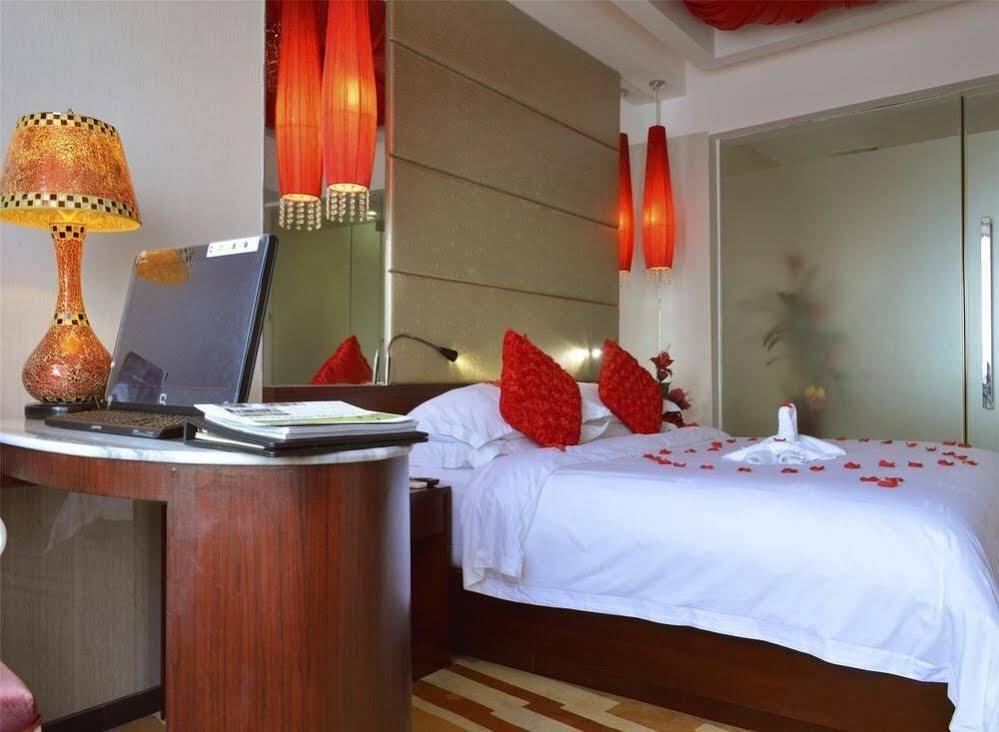 Huangma Holiday Hotel Haikou  Exterior foto