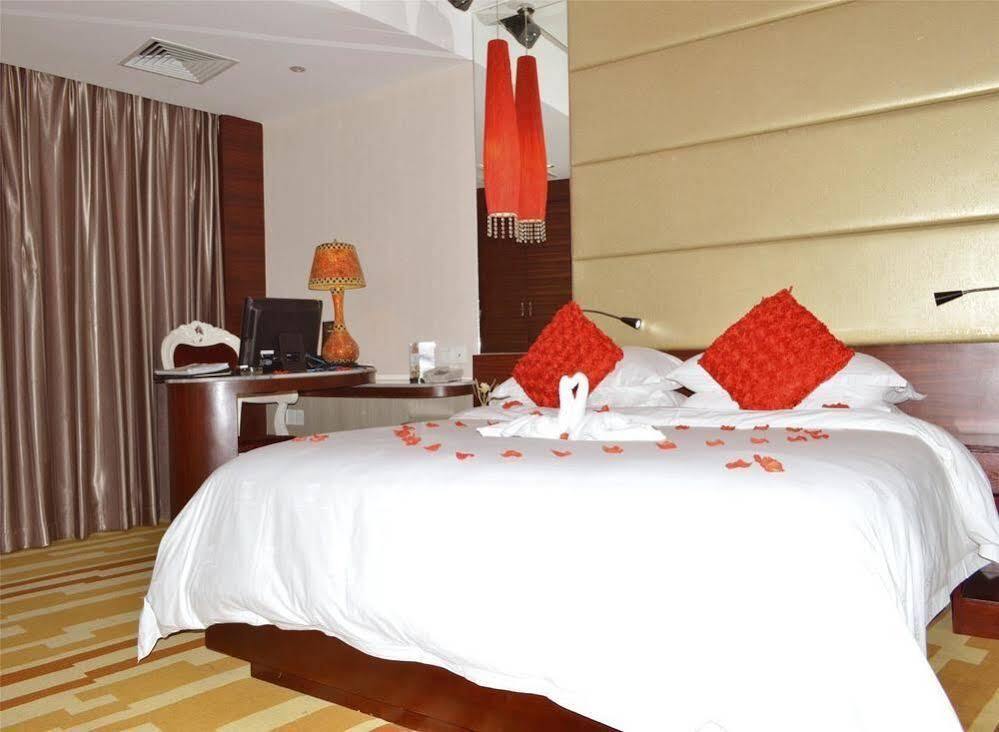 Huangma Holiday Hotel Haikou  Exterior foto